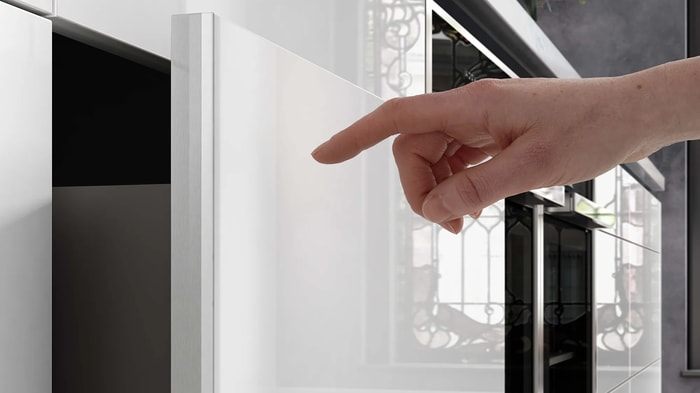 Push to open drawer in an Intelliga Esker Ice Kitchen
